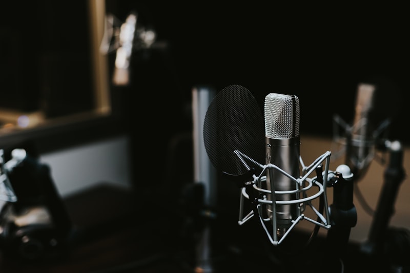 Singer-Songwriter Showcase - Cover